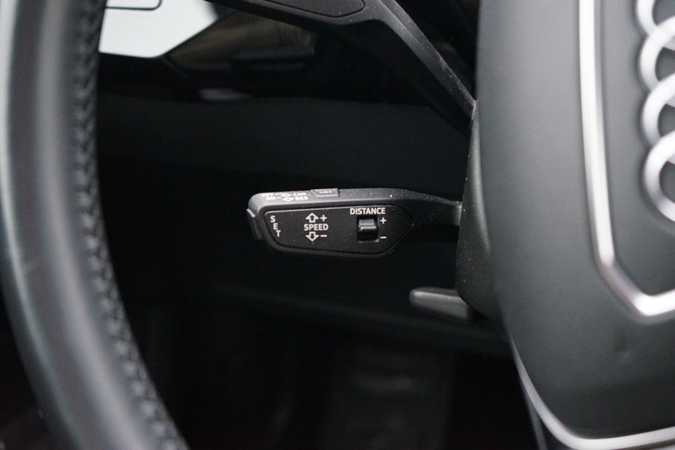 Audi e-tron 55 quattro 5d