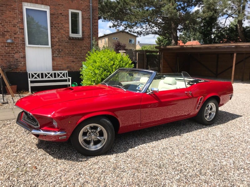 Ford Mustang 4,9 V8 Convertible aut. 2d