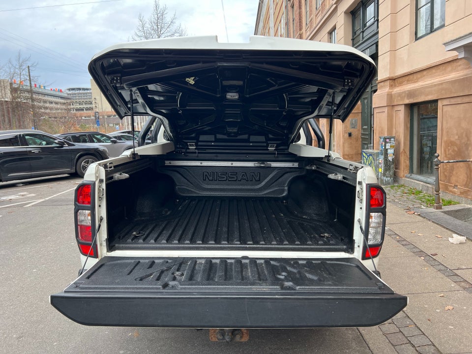 Nissan Navara 2,3 dCi 190 Db.Kab N-Connecta aut. 4d