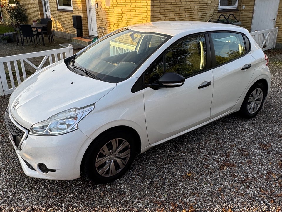 Peugeot 208 1,0 VTi Active 5d