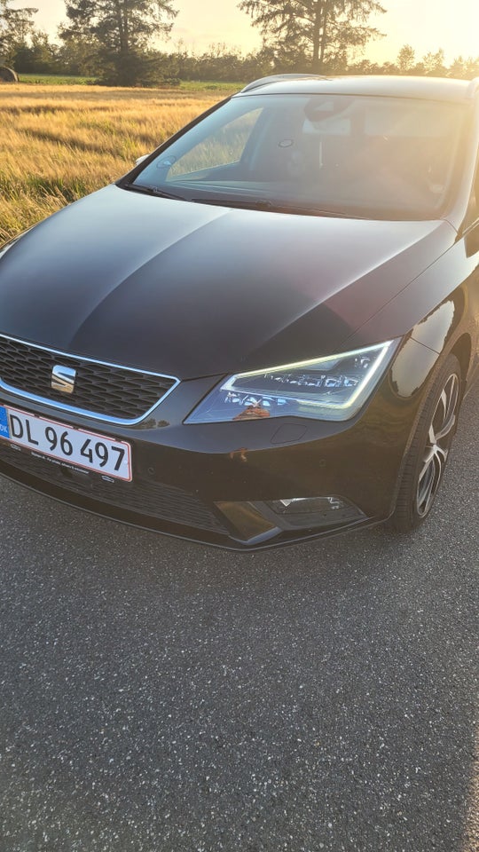 Seat Leon 1,6 TDi 105 Style ST DSG 5d