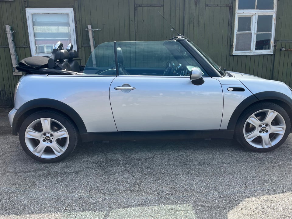MINI Cooper 1,6 Cabriolet 2d