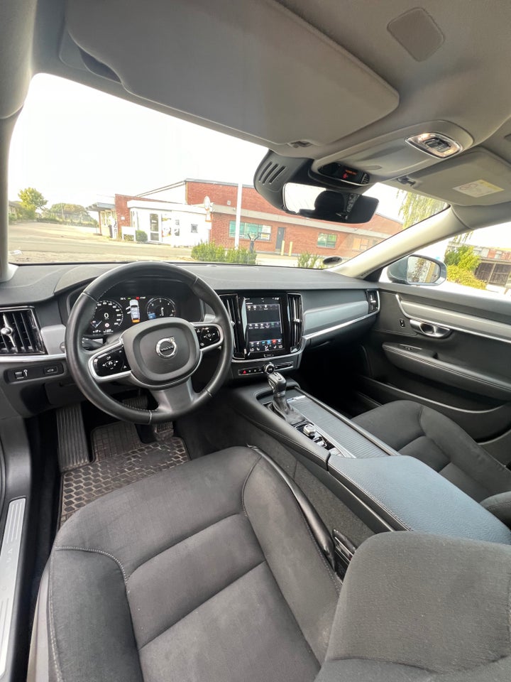 Volvo V90 2,0 D4 190 Momentum aut. 5d