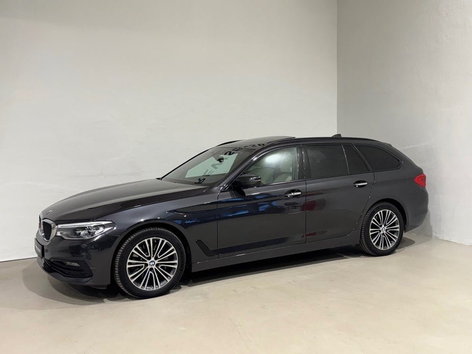 BMW 530d 3,0 Touring Sport Line xDrive aut. 5d