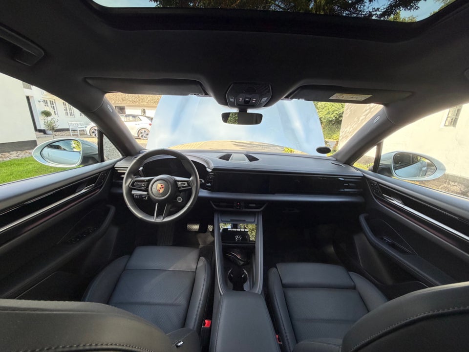 Porsche Macan 5d