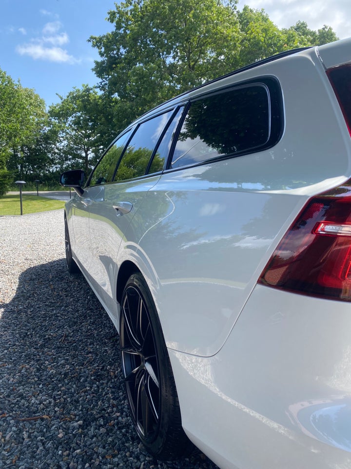 Volvo V60 2,0 T8 ReCharge R-Design aut. AWD 5d