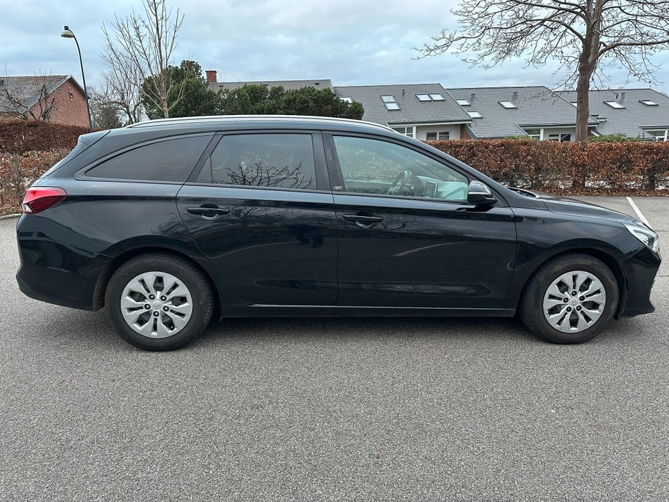 Hyundai i30 1,0 T-GDi Go! stc. 5d