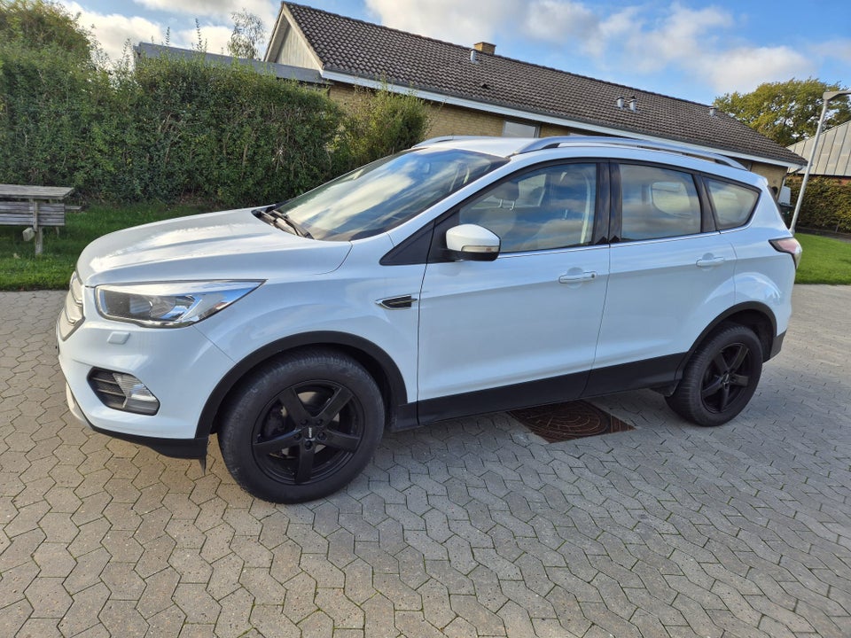 Ford Kuga 1,5 TDCi 120 Titanium aut. Van 5d