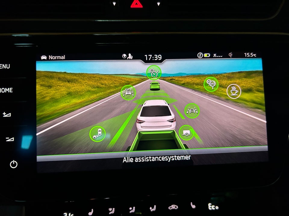 Skoda Superb 1,4 TSi iV Plus Combi DSG 5d