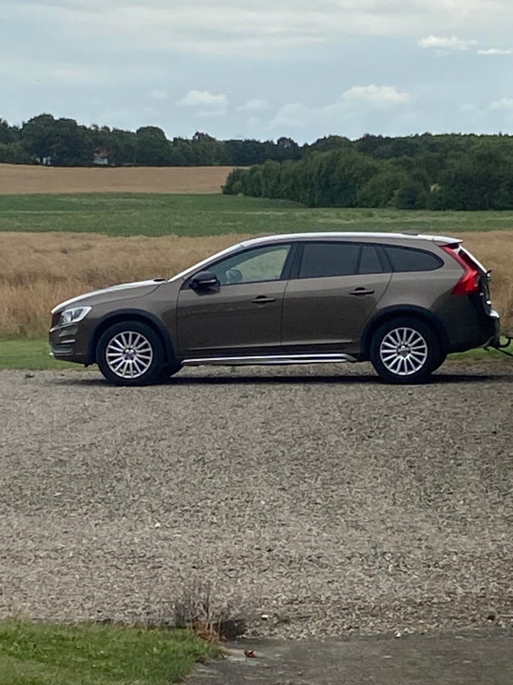 Volvo V60 CC 2,0 D4 190 Kinetic aut. Van 5d