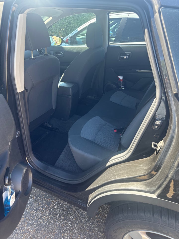 Nissan Qashqai 1,6 Acenta 5d