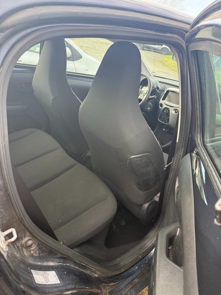 Citroën C1 1,0 VTi Iconic 5d