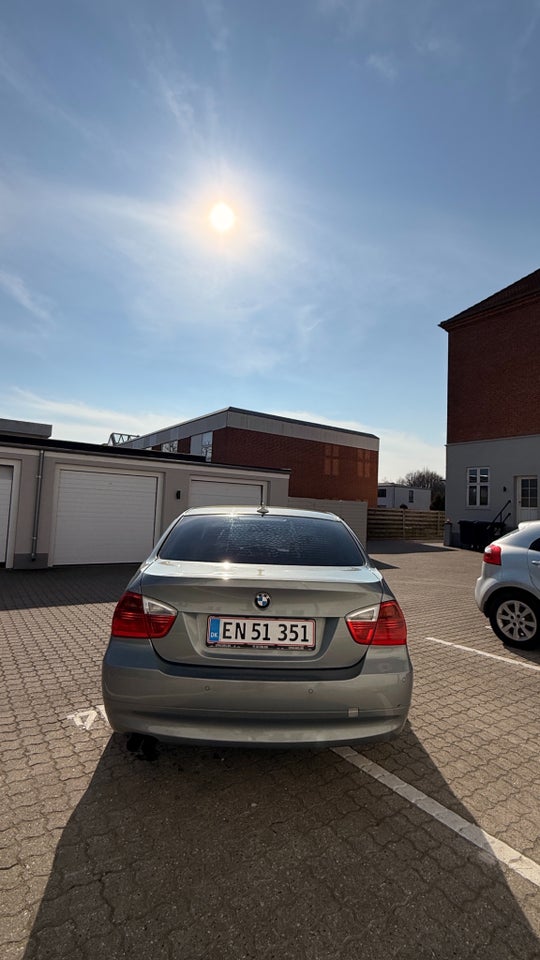BMW 325i 2,5 aut. 4d