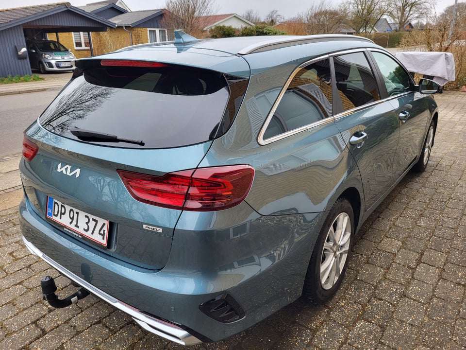 Kia Ceed 1,6 PHEV Upgrade Premium SW DCT 5d