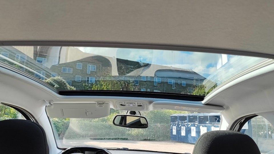 Peugeot 208 1,6 BlueHDi 100 Allure 5d