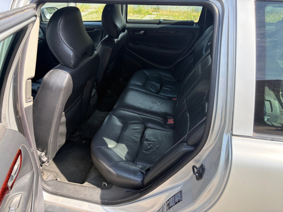 Volvo V70 2,4 T 200 aut. 5d