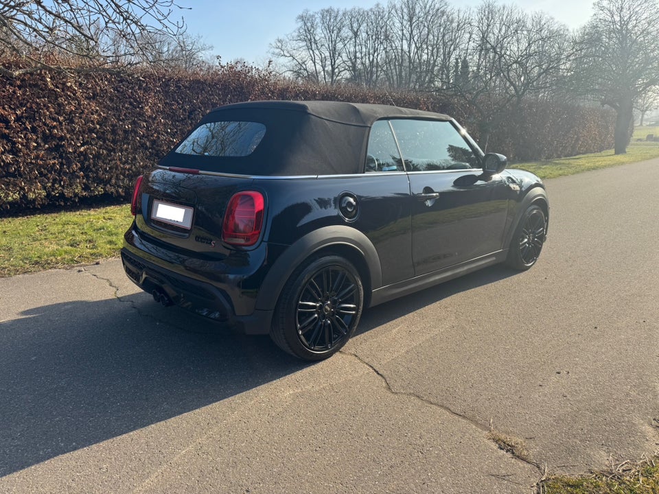 MINI Cooper S 2,0 Essential Cabriolet aut. 2d