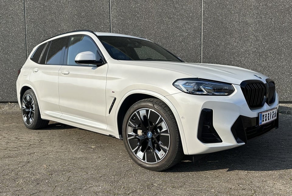 BMW iX3 Charged Plus M-Sport 5d