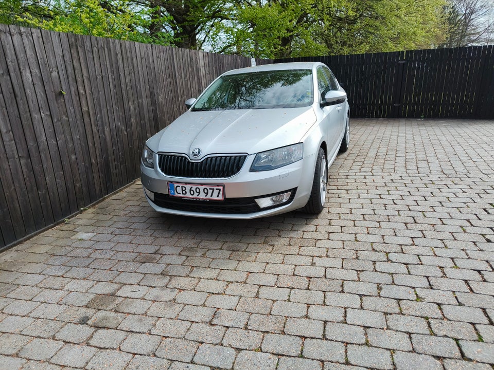 Skoda Octavia 2,0 TDi 150 Ambition 5d