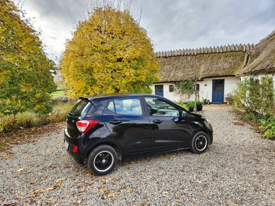 Hyundai i10 1,0 EM-Edition Eco 5d