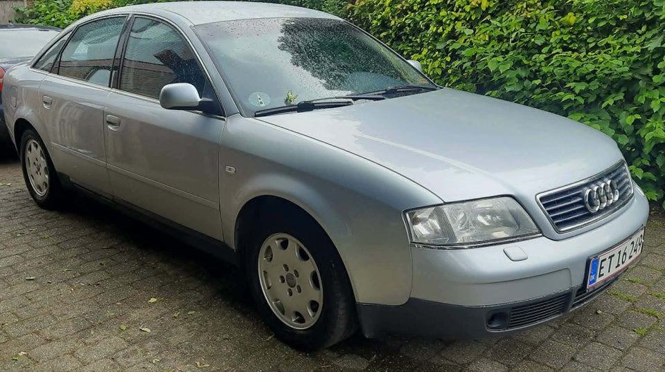 Audi A6 2,4 V6 Tiptr. 4d