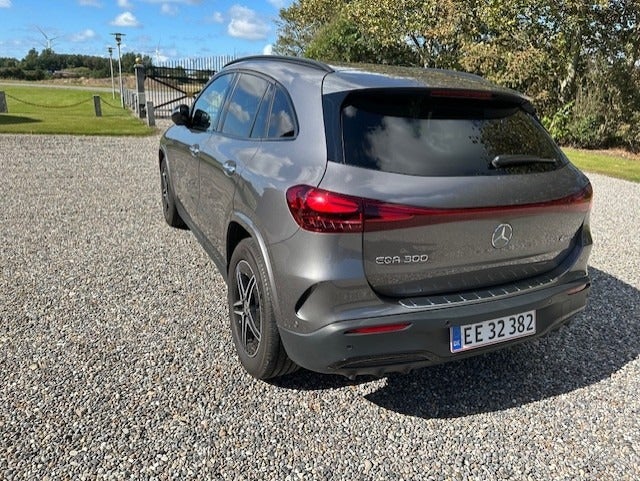 Mercedes EQA300 AMG Line 4Matic 5d