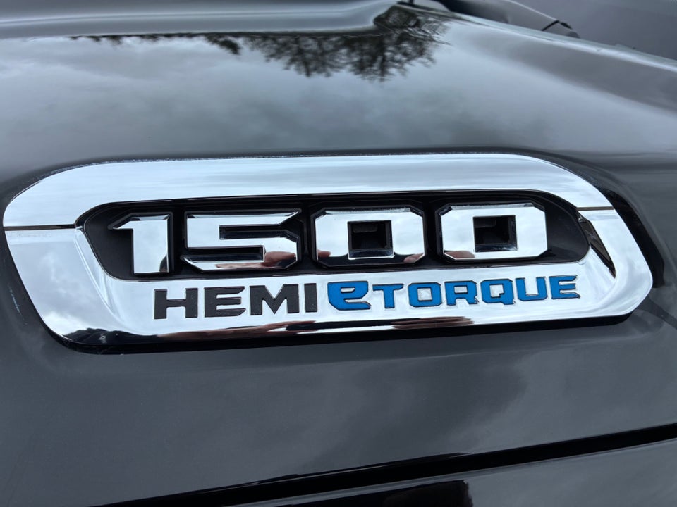 Dodge RAM 1500 5,7 V8 Hemi Built to Serve aut. 4d