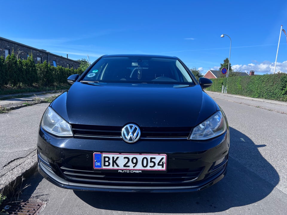 VW Golf VII 1,6 TDi 105 Comfortline Variant DSG BM 5d