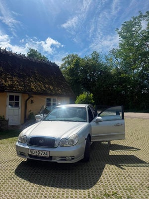 Hyundai Sonata 2,0 GLS Executive 4d