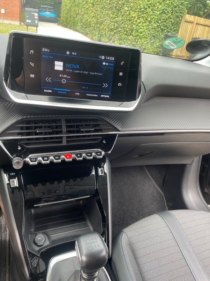 Peugeot 208 1,2 PureTech 100 Allure Pack 5d