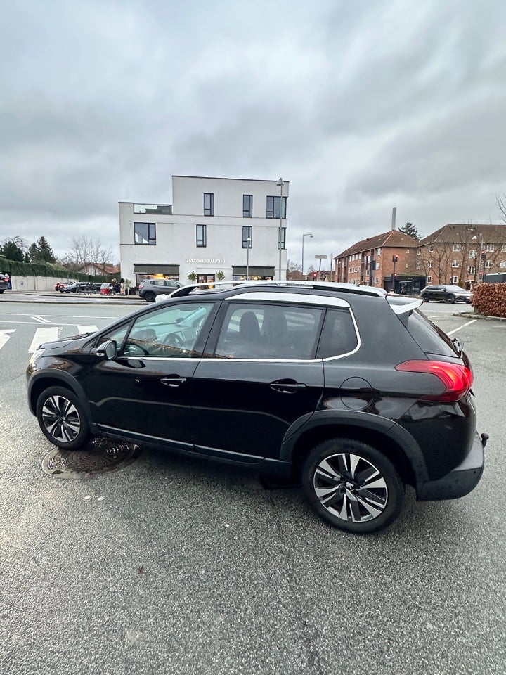 Peugeot 2008 1,6 BlueHDi 100 Allure Sky 5d