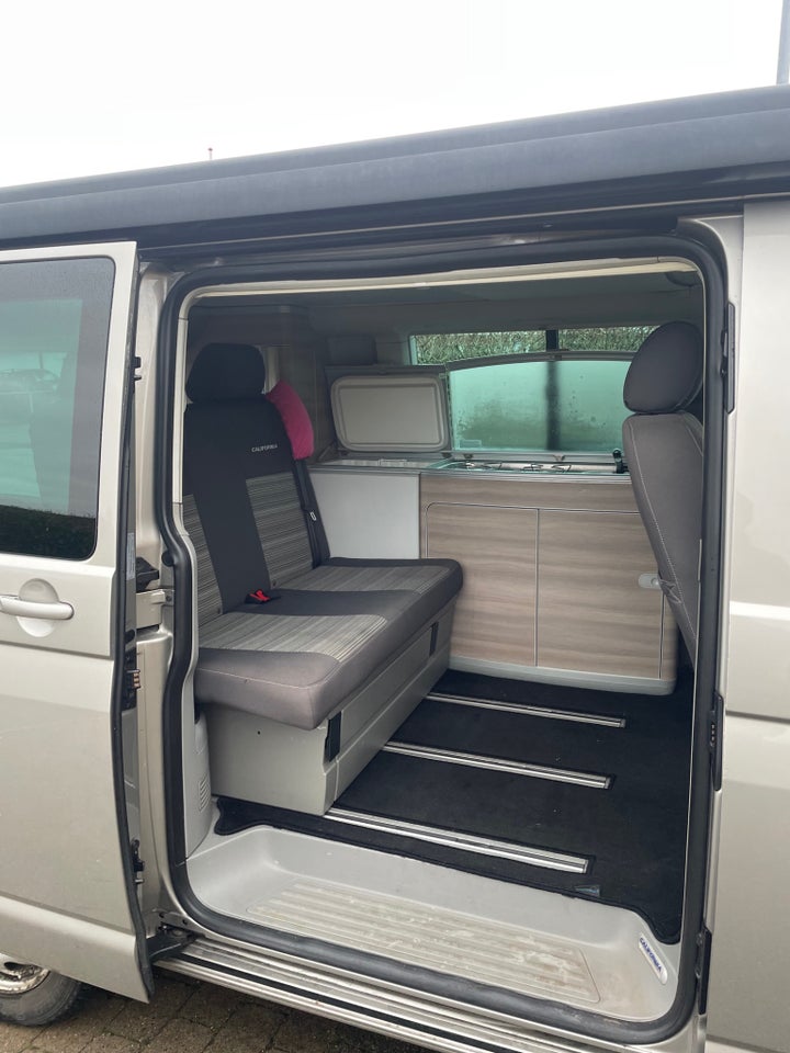 VW California 2,0 TDi 140 4d