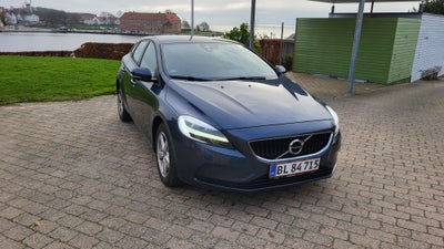 Volvo V40 2,0 D2 120 Momentum 5d