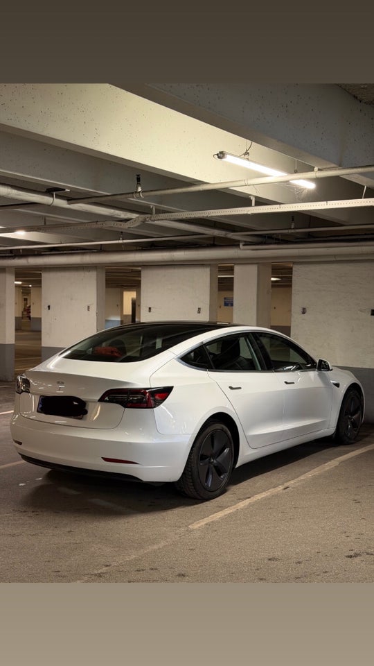Tesla Model 3 Standard Range+ RWD 4d