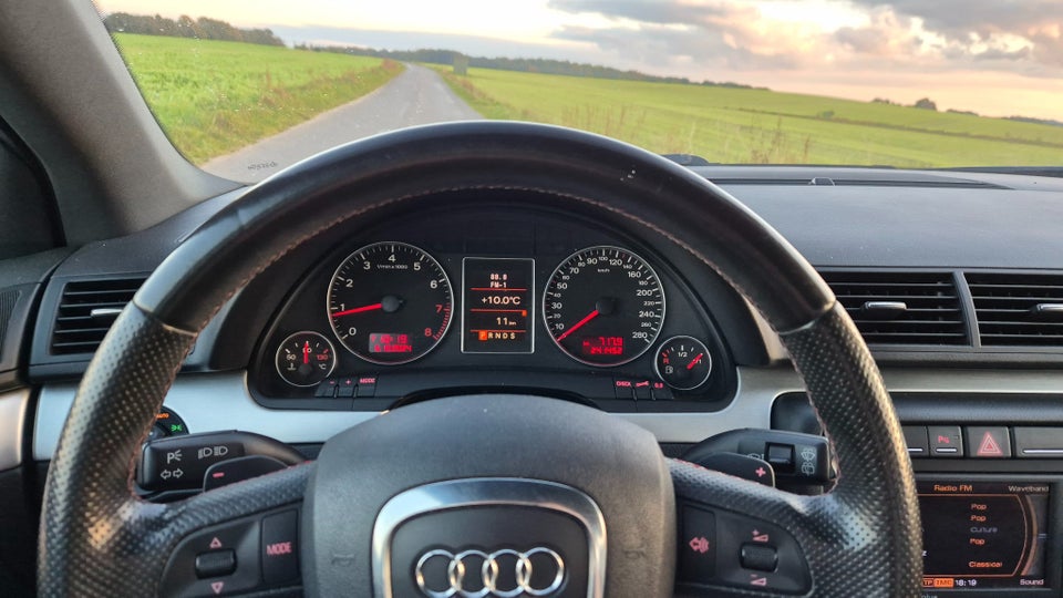 Audi A4 3,2 FSi Avant quattro Tiptr. 5d