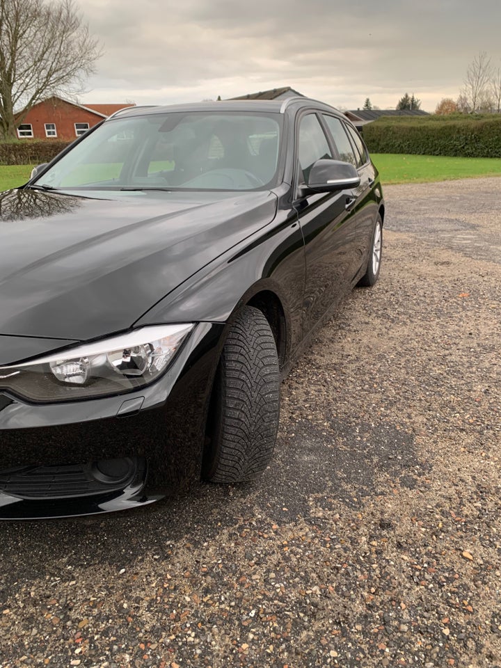 BMW 320d 2,0 Touring 5d