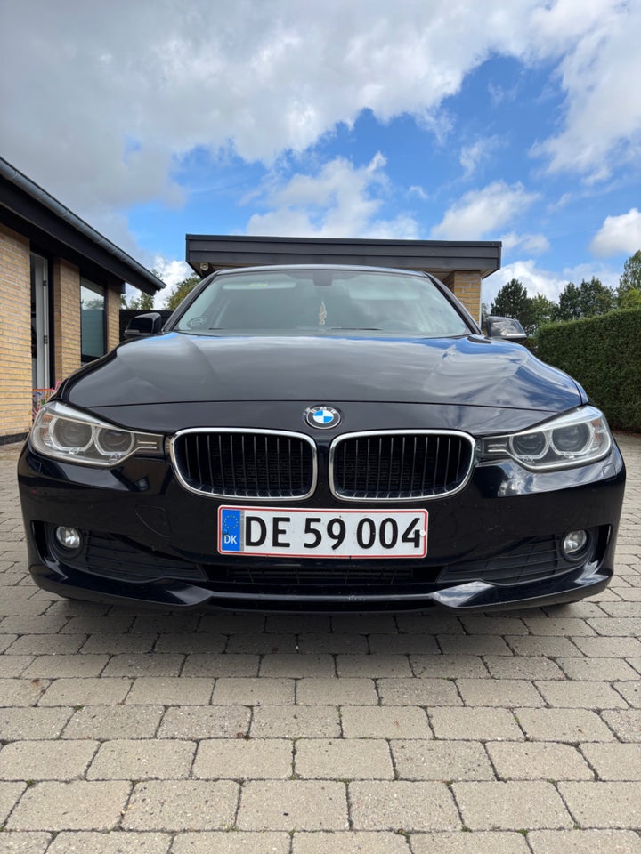 BMW 318d 2,0 Touring aut. 5d