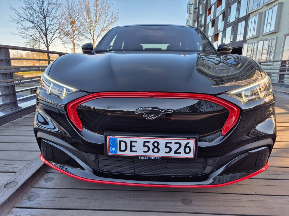 Ford Mustang Mach-E 88 Extended Range AWD 5d