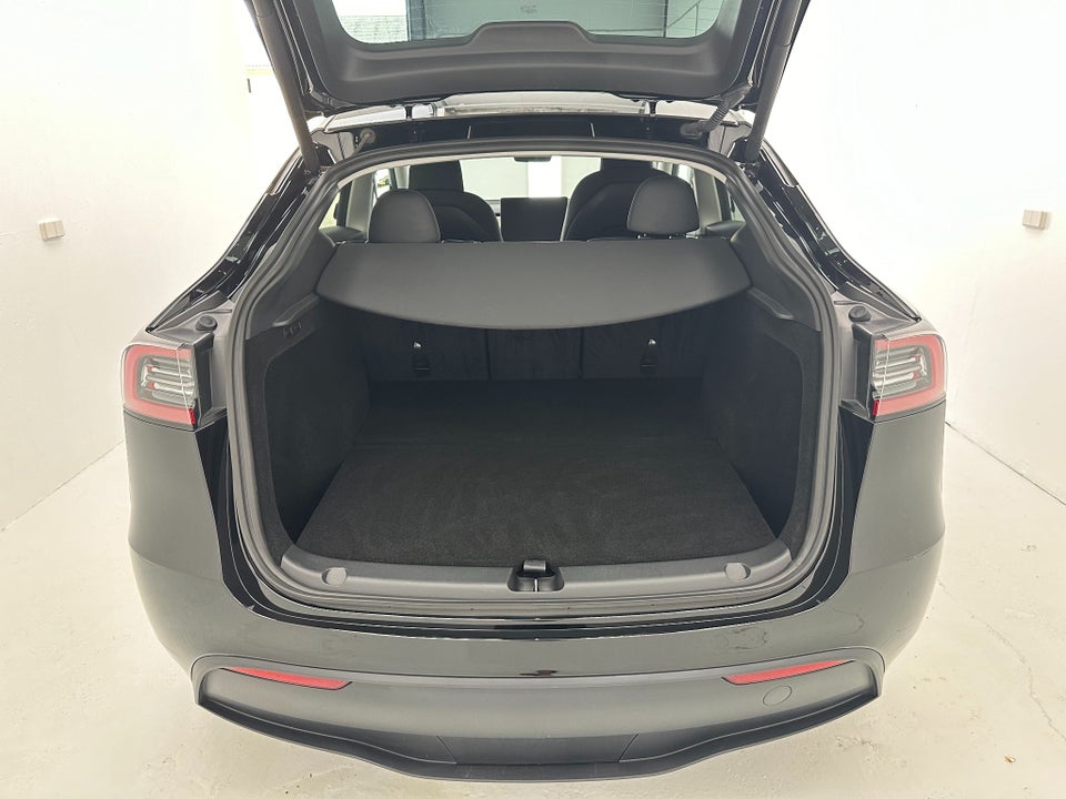 Tesla Model Y Performance AWD 5d