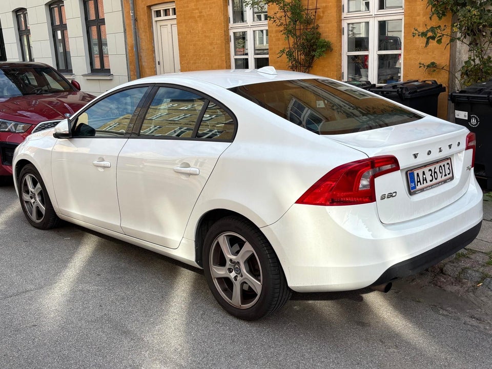 Volvo S60 1,6 DRIVe Kinetic 4d