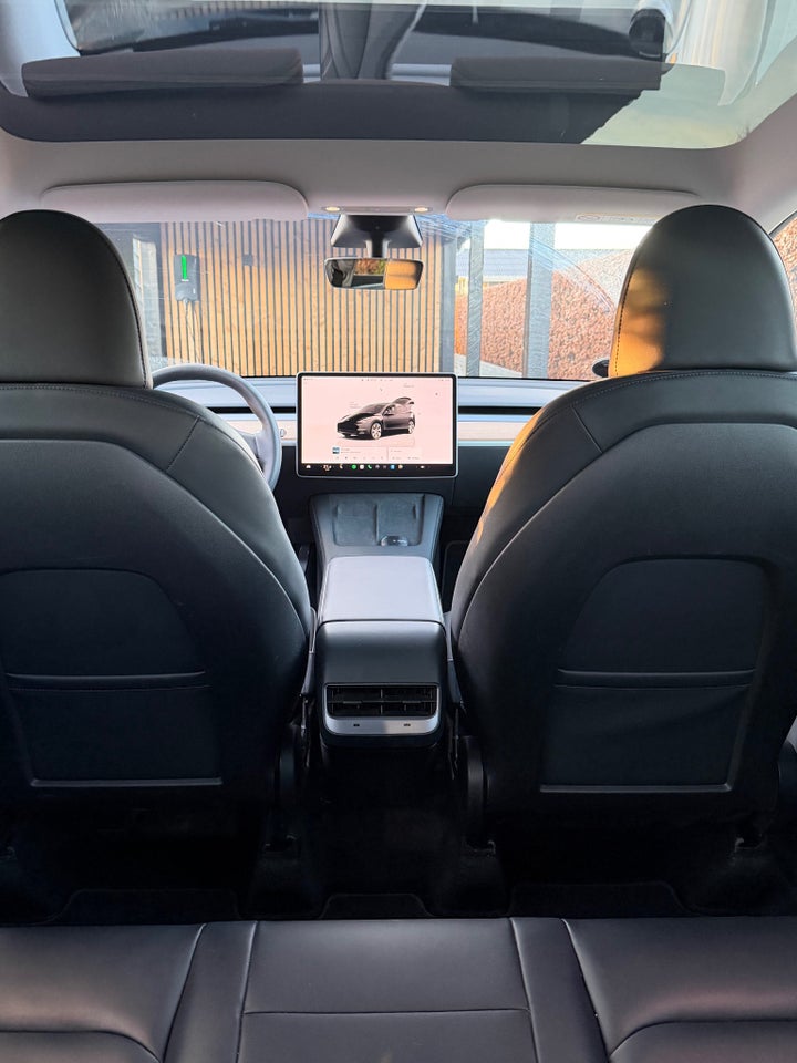 Tesla Model Y Long Range AWD 5d