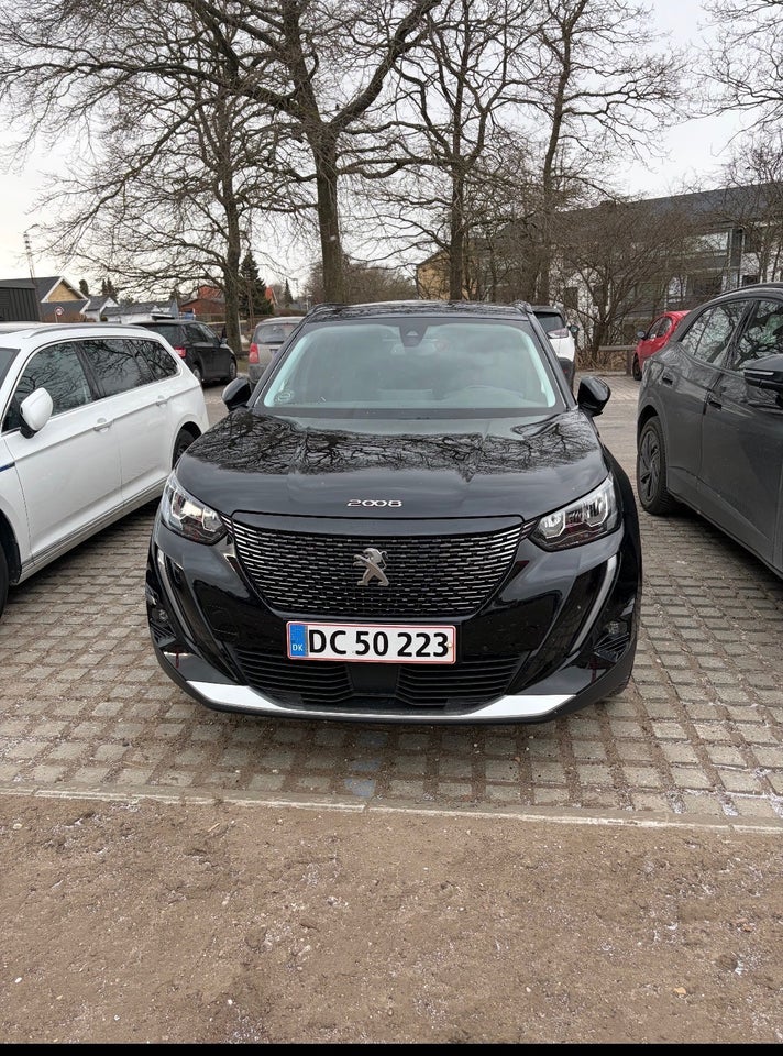 Peugeot 2008 1,2 PureTech 130 Sportium 5d