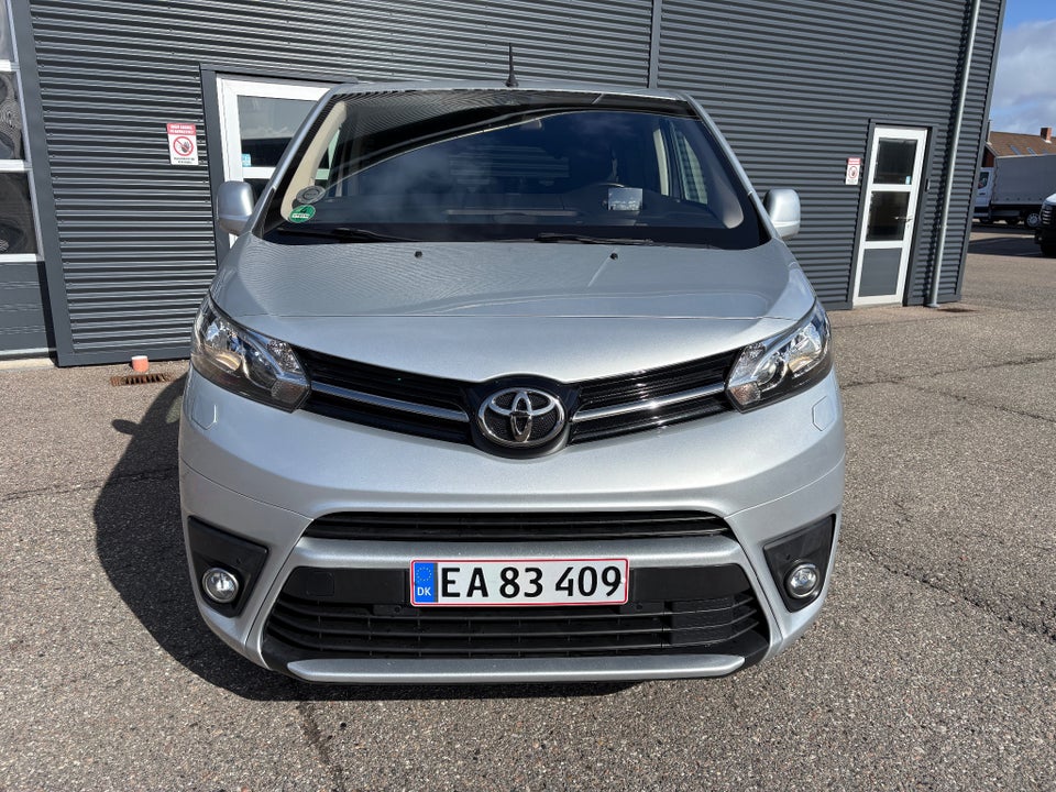 Toyota ProAce Verso 2,0 D 150 Long Family 4d