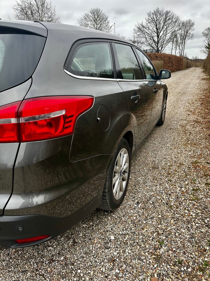 Ford Focus 1,0 SCTi 125 Business stc. 5d