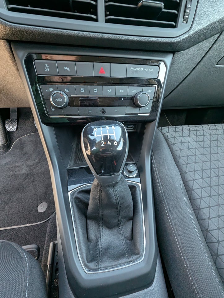 VW T-Cross 1,0 TSi 115 Style 5d