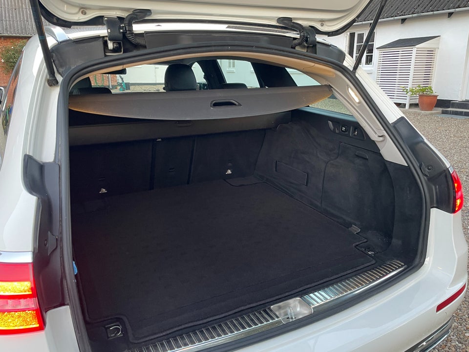 Mercedes E220 d 2,0 Avantgarde stc. aut. 5d