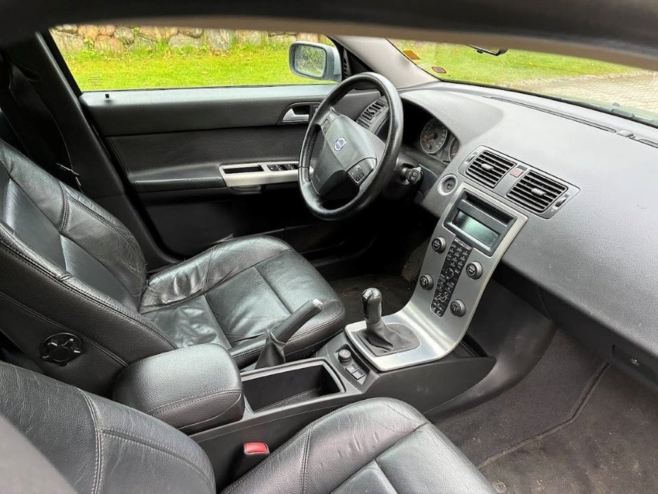 Volvo V50 1,8 Kinetic 5d