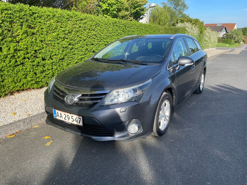Toyota Avensis 2,0 D-4D T2 Touch stc. 5d