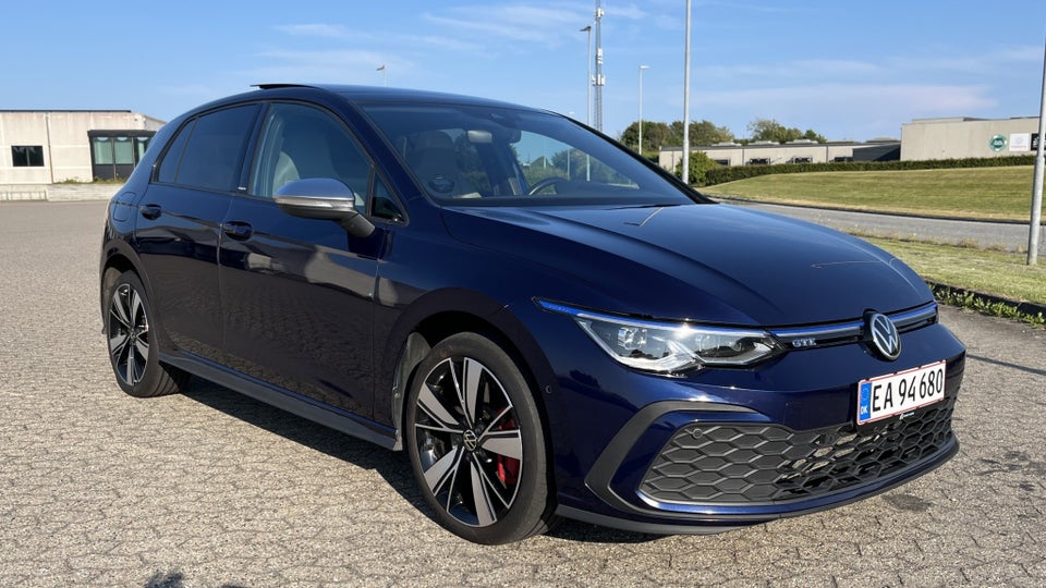 VW Golf VIII 1,4 GTE DSG 5d