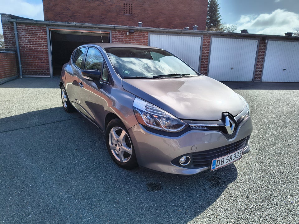 Renault Clio IV 0,9 TCe 90 Formula Edition 5d